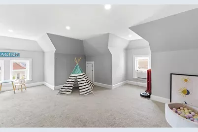 19 Gilmore St, Everett, MA 02149 - Photo 35