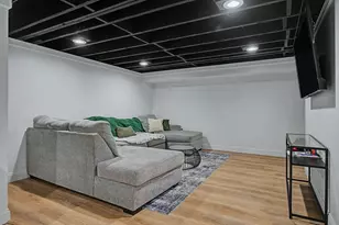 418 Meadow St, Agawam, MA 01001 - Photo 17