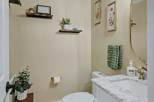 418 Meadow St, Agawam, MA 01001 - Photo 9