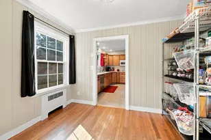 17 Longmeadow St, Longmeadow, MA 01106 - Photo 11
