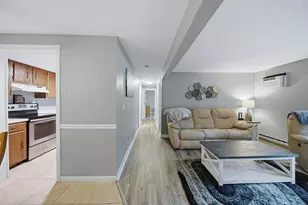 129 Quaker Hwy, Uxbridge, MA 01569 - Photo 11