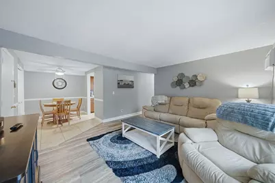 129 Quaker Hwy #3, Uxbridge, MA 01569 - Photo 5