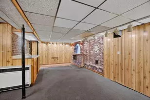 17 Chapel St, Gardner, MA 01440 - Photo 33