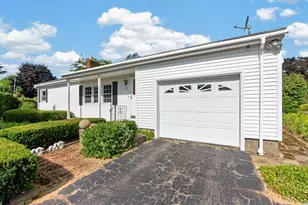 17 Chapel St, Gardner, MA 01440 - Photo 5