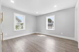 21 Chestnut St, Woburn, MA 01801 - Photo 31