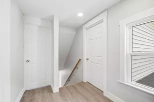 21 Chestnut St, Woburn, MA 01801 - Photo 25