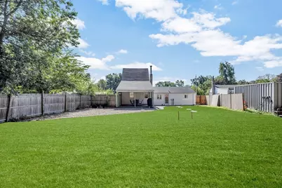 15 Beechwood Ave, Lakeville, MA 02347 - Photo 5