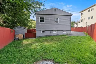 28 Warren St, Peabody, MA 01960 - Photo 19