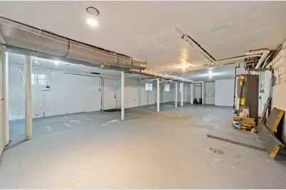 28 Warren St, Peabody, MA 01960 - Photo 15