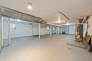 28 Warren St, Peabody, MA 01960 - Photo 15