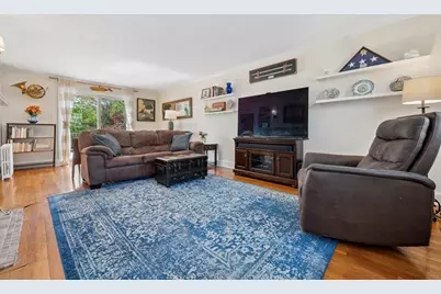 223 Beverly Road, Worcester, MA 01605 - Photo 11
