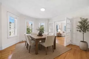 52 Elliott St, Melrose, MA 02176 - Photo 13