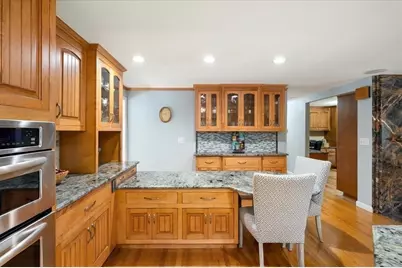 131 Pine Grove Ave, Bellingham, MA 02019 - Photo 7