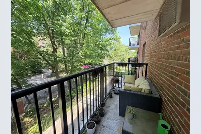 135 Pleasant St #307, Brookline, MA 02446 - Photo 5