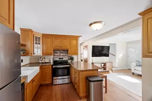 214 Brigham Hill Rd, Grafton, MA 01536 - Photo 3