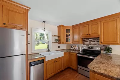 214 Brigham Hill Rd, Grafton, MA 01536 - Photo 5
