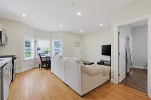 31 St Casimir Ave, Brockton, MA 02302 - Photo 3