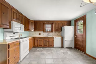 18 Iverson Rd, Beverly, MA 01915 - Photo 9