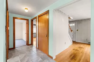 18 Iverson Rd, Beverly, MA 01915 - Photo 13