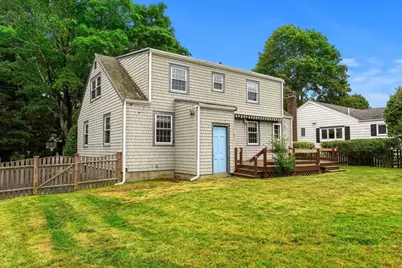 18 Iverson Rd, Beverly, MA 01915 - Photo 11