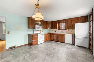 18 Iverson Rd, Beverly, MA 01915 - Photo 7