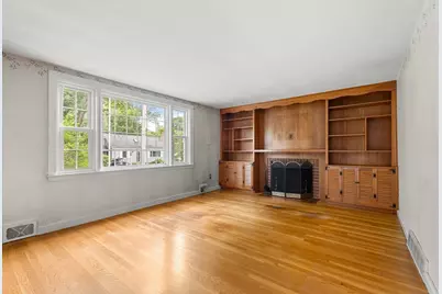 18 Iverson Rd, Beverly, MA 01915 - Photo 5