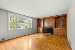 18 Iverson Rd, Beverly, MA 01915 - Photo 5