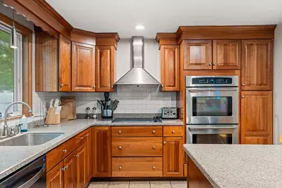 10 Albert, Billerica, MA 01821 - Photo 5