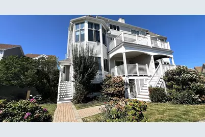 170 Cliff Ave #170, Winthrop, MA 02152 - Photo 1