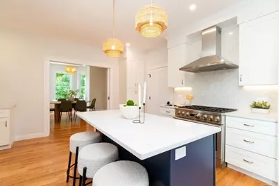 22 Bellevue St #1, Boston, MA 02132 - Photo 11
