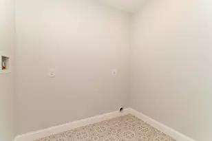 22 Bellevue St, Boston, MA 02132 - Photo 25
