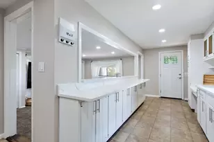 27 Lyman Rd, Framingham, MA 01701 - Photo 9