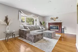 27 Lyman Rd, Framingham, MA 01701 - Photo 3