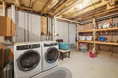 680 N Underwood St, Fall River, MA 02720 - Photo 33