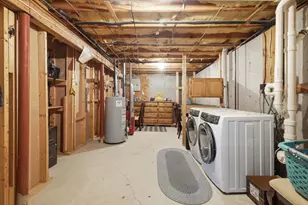 680 N Underwood St, Fall River, MA 02720 - Photo 31