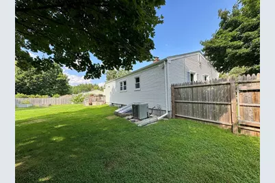 18 Cedar Oak Lane, Hampden, MA 01036 - Photo 3