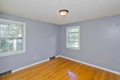 50 Crystal Brook Dr, Springfield, MA 01118 - Photo 21