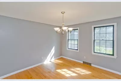 50 Crystal Brook Dr, Springfield, MA 01118 - Photo 13