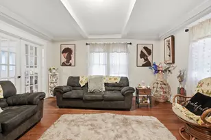 25 Eton St, Springfield, MA 01108 - Photo 7
