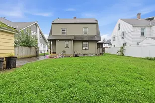 25 Eton St, Springfield, MA 01108 - Photo 23