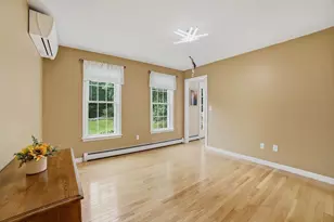 10 Roberts Rd, Dudley, MA 01571 - Photo 15