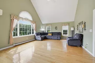 10 Roberts Rd, Dudley, MA 01571 - Photo 13
