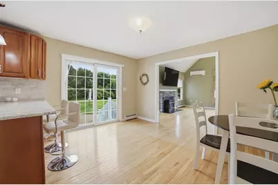 10 Roberts Rd, Dudley, MA 01571 - Photo 7