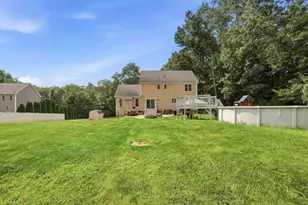 10 Roberts Rd, Dudley, MA 01571 - Photo 5