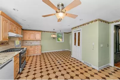 14 Lafayette St, Waltham, MA 02453 - Photo 19
