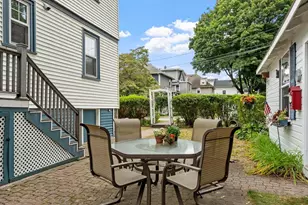 91 Cedar St, Wakefield, MA 01880 - Photo 7