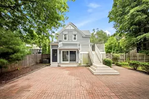 8 Charles St, Stoneham, MA 02180 - Photo 25