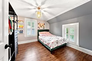 8 Charles St, Stoneham, MA 02180 - Photo 19