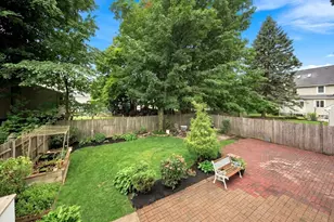 8 Charles St, Stoneham, MA 02180 - Photo 27