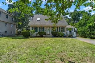 108 Wareham Lake Shore Dr, Wareham, MA 02538 - Photo 3